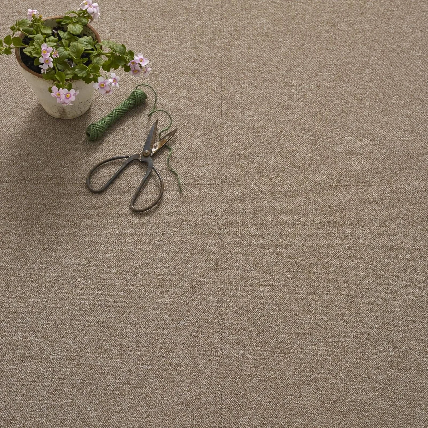 Vitrex Value Carpet Tile 500 X500mm - Beige 1 Vitrex Value Carpet Tile 500 X500mm - Beige