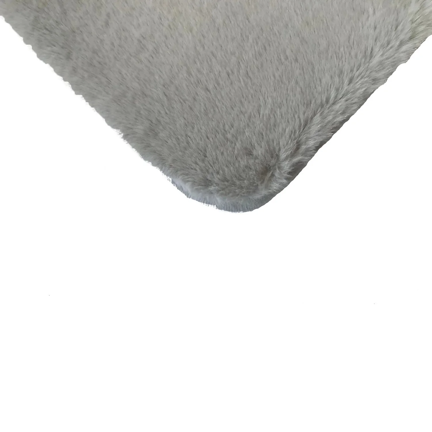 Luxury Soft Faux Fur Rug - 120x170cm - Vapour 3 Luxury Soft Faux Fur Rug - 120x170cm - Vapour - Image 3