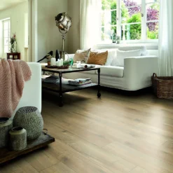 EGGER HOME Brown Loja Oak 8mm Laminate Flooring