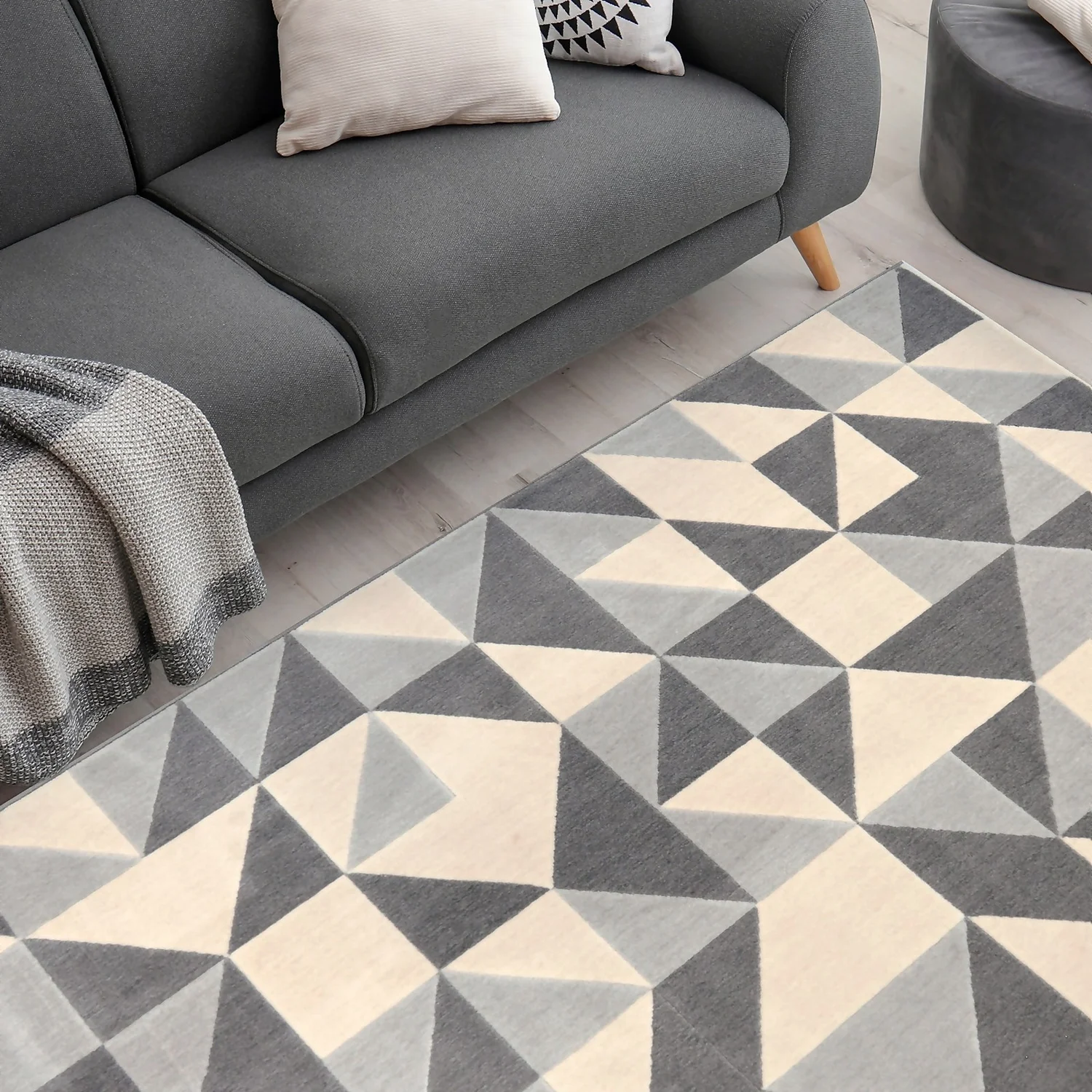 Creation Venus Geometric Rug - Grey - 160x230cm 5 Creation Venus Geometric Rug - Grey - 160x230cm - Image 5