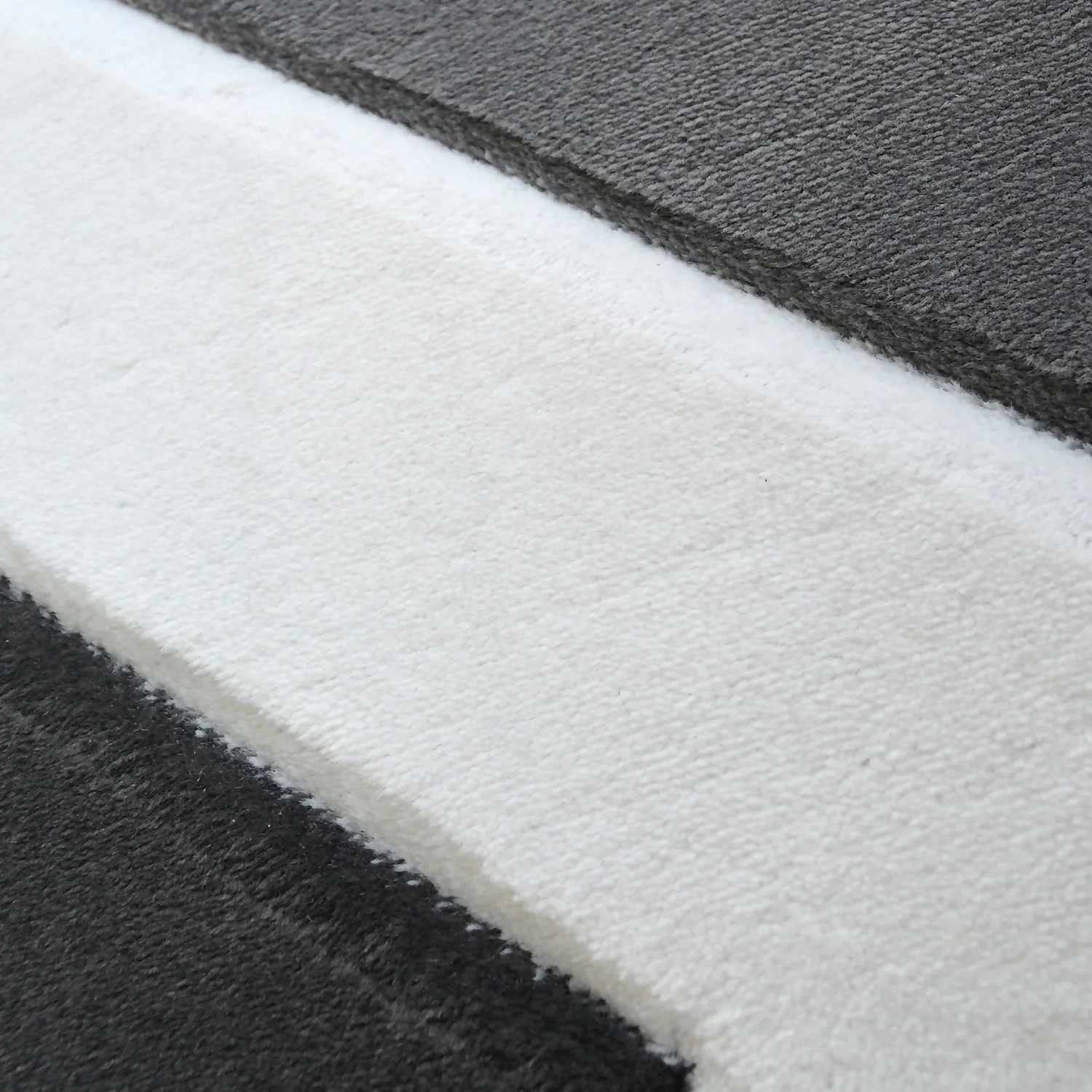 Daytona Zen Rug - Grey - 120x170cm 5 Daytona Zen Rug - Grey - 120x170cm - Image 5