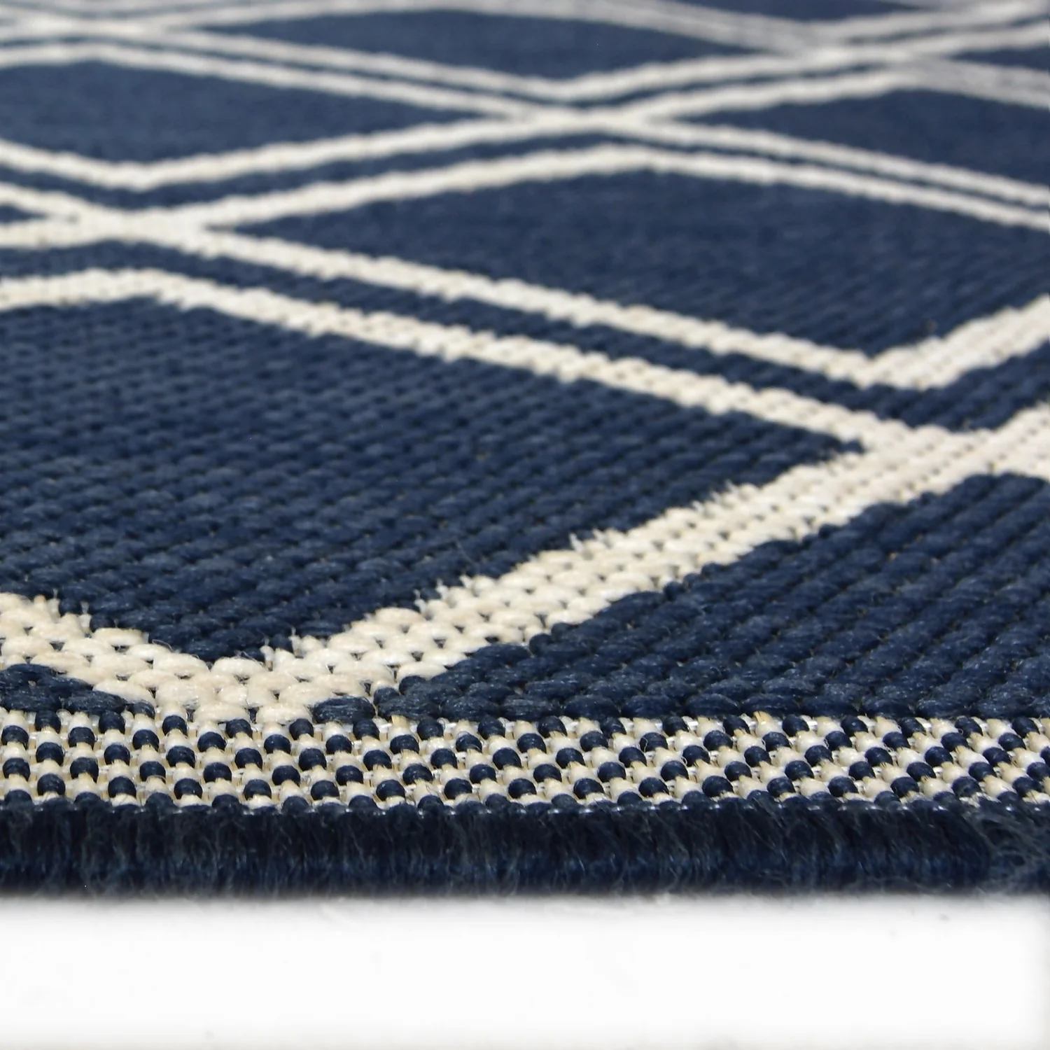 County Diamonds Indoor/Outdoor Rug - Navy - 160x230cm 4 County Diamonds Indoor/Outdoor Rug - Navy - 160x230cm - Image 4