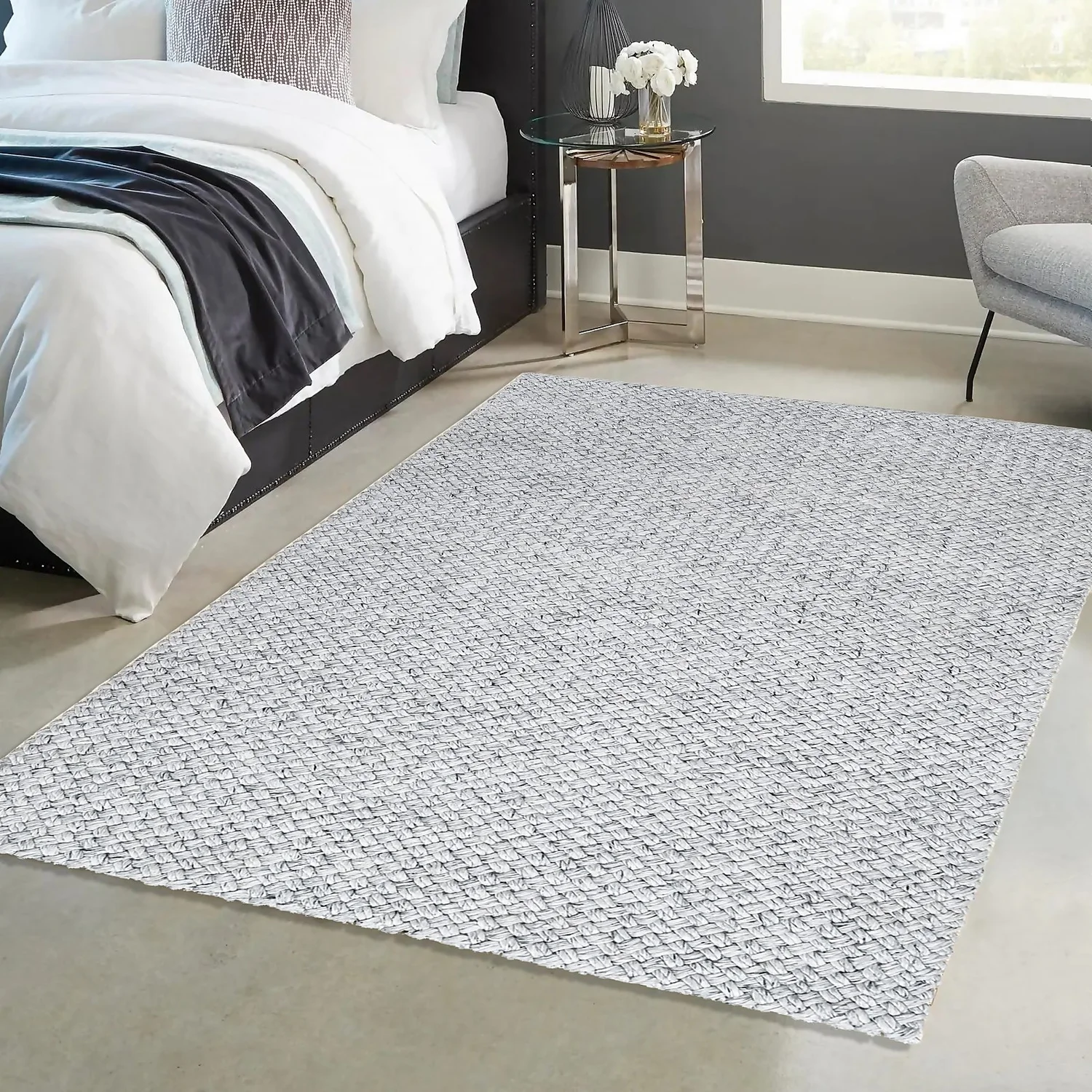 New Dawn Nila Rug - Silver - 120x170cm 2 New Dawn Nila Rug - Silver - 120x170cm - Image 2