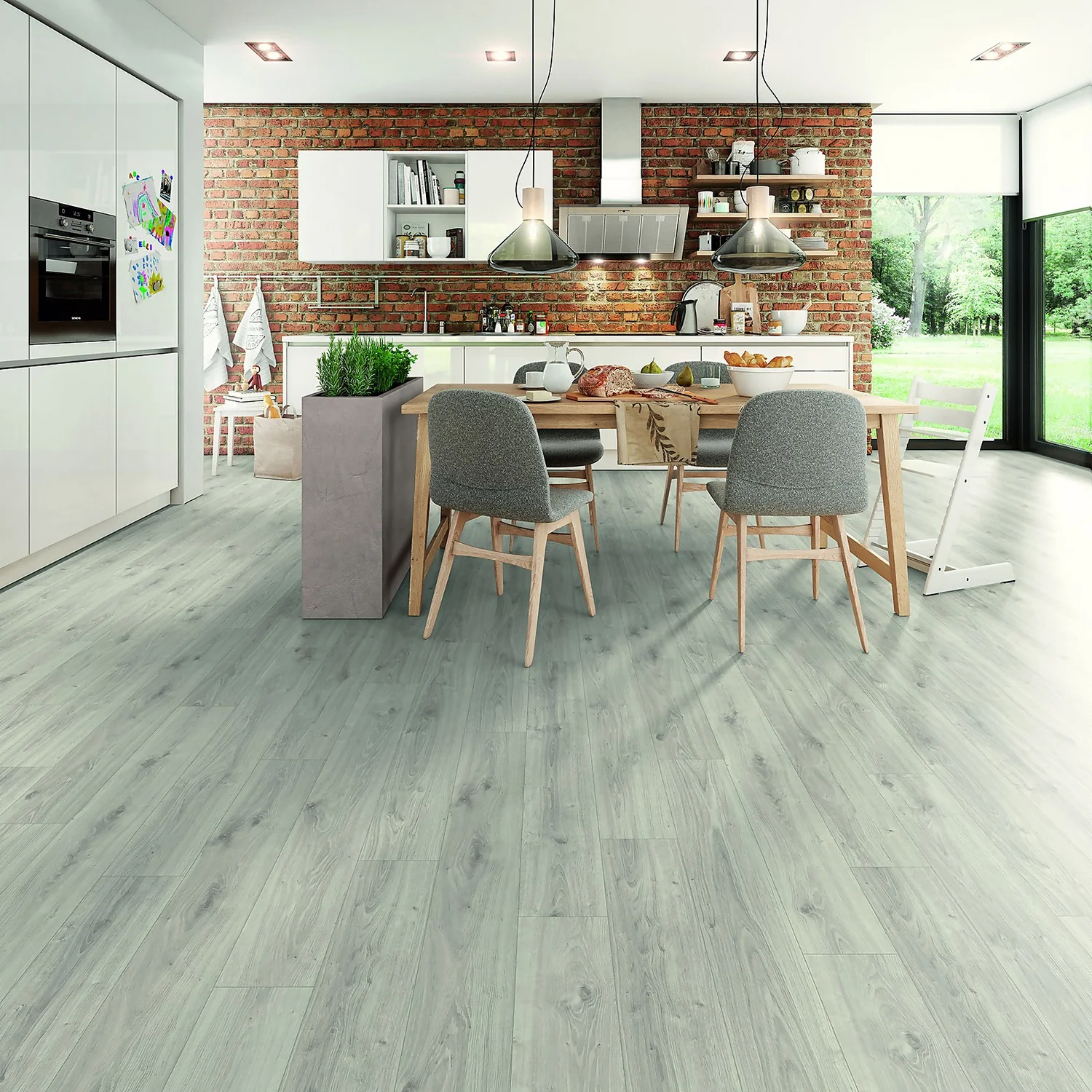 EGGER HOME Light Zermatt Oak 7mm Laminate Flooring Sample 1 EGGER HOME Light Zermatt Oak 7mm Laminate Flooring Sample