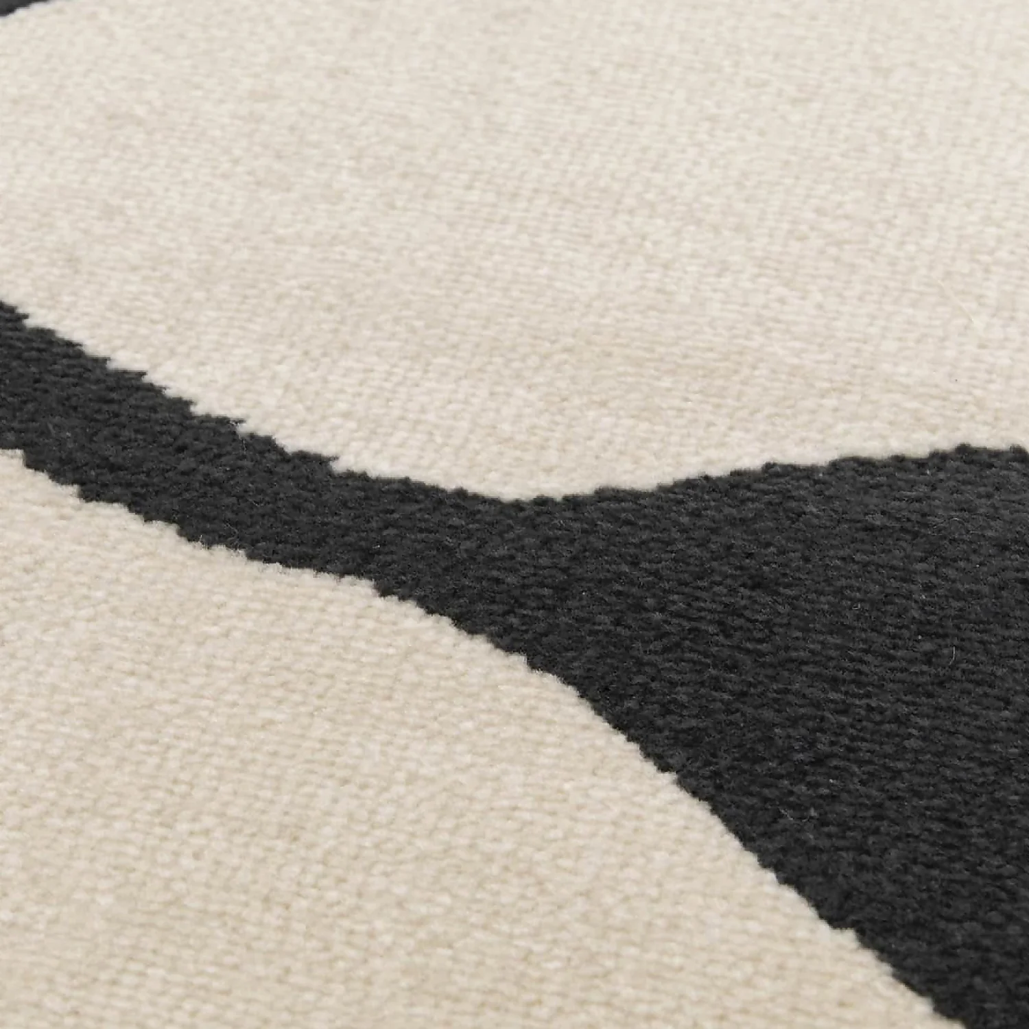 Leaf Rug - Monochrome - 120x170cm 3 Leaf Rug - Monochrome - 120x170cm - Image 3