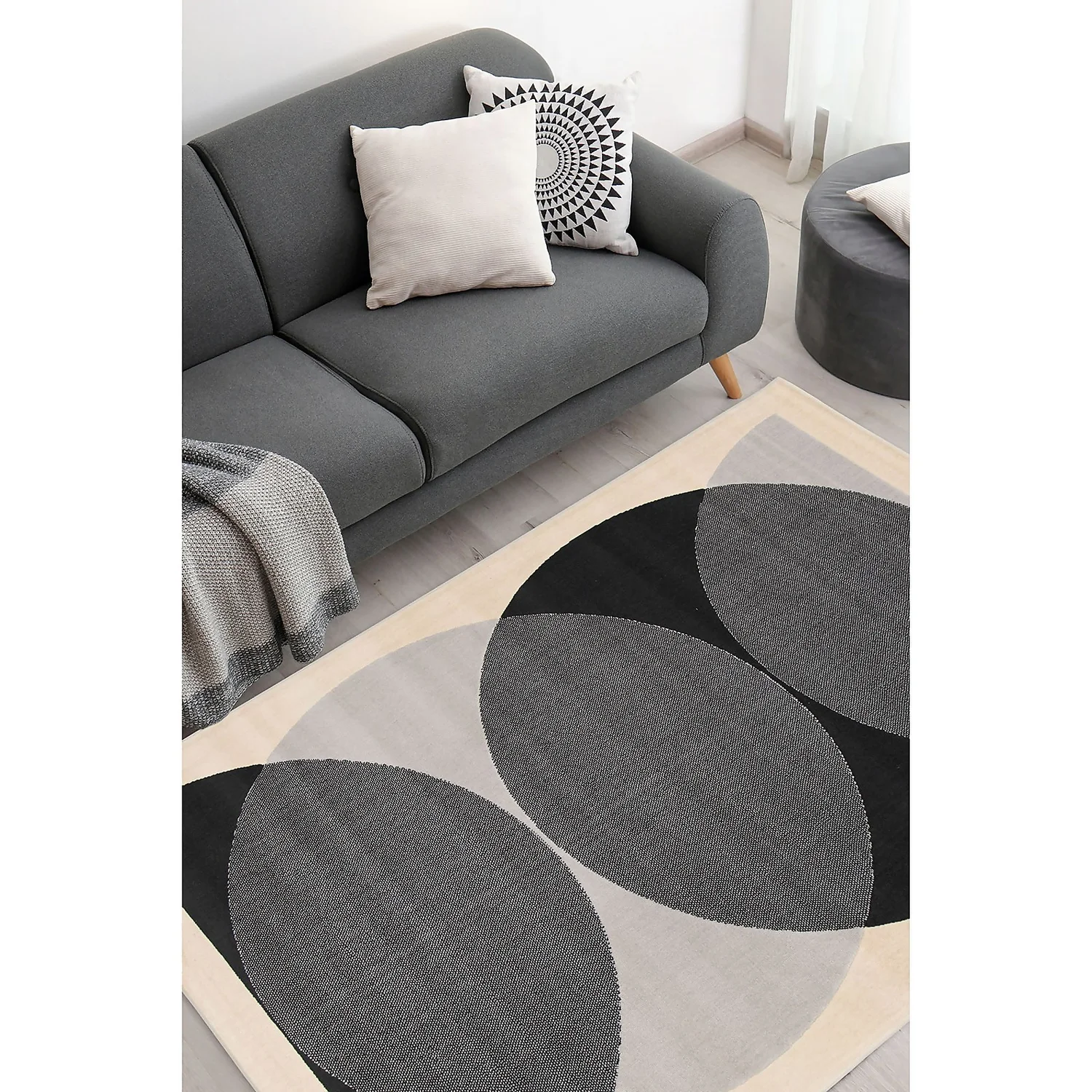 Retro Circle Rug - Monochrome - 120x170cm 2 Retro Circle Rug - Monochrome - 120x170cm - Image 2